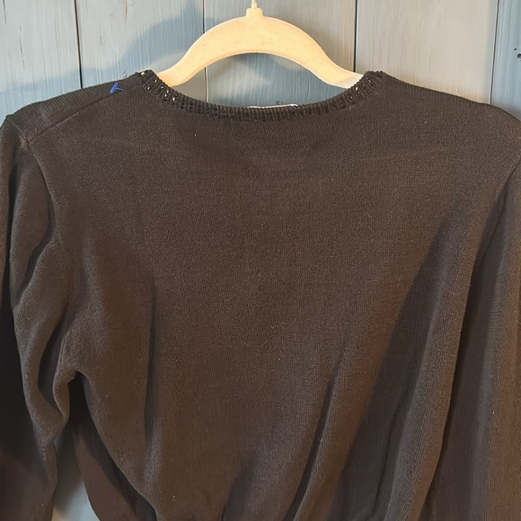 Lianne Barnes Vintage Cropped Black Sweater - Picture 6 of 6